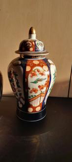 Prachtig Japans kaststel: 2 vazen met dekselvaas, Antiek en Kunst, Ophalen of Verzenden