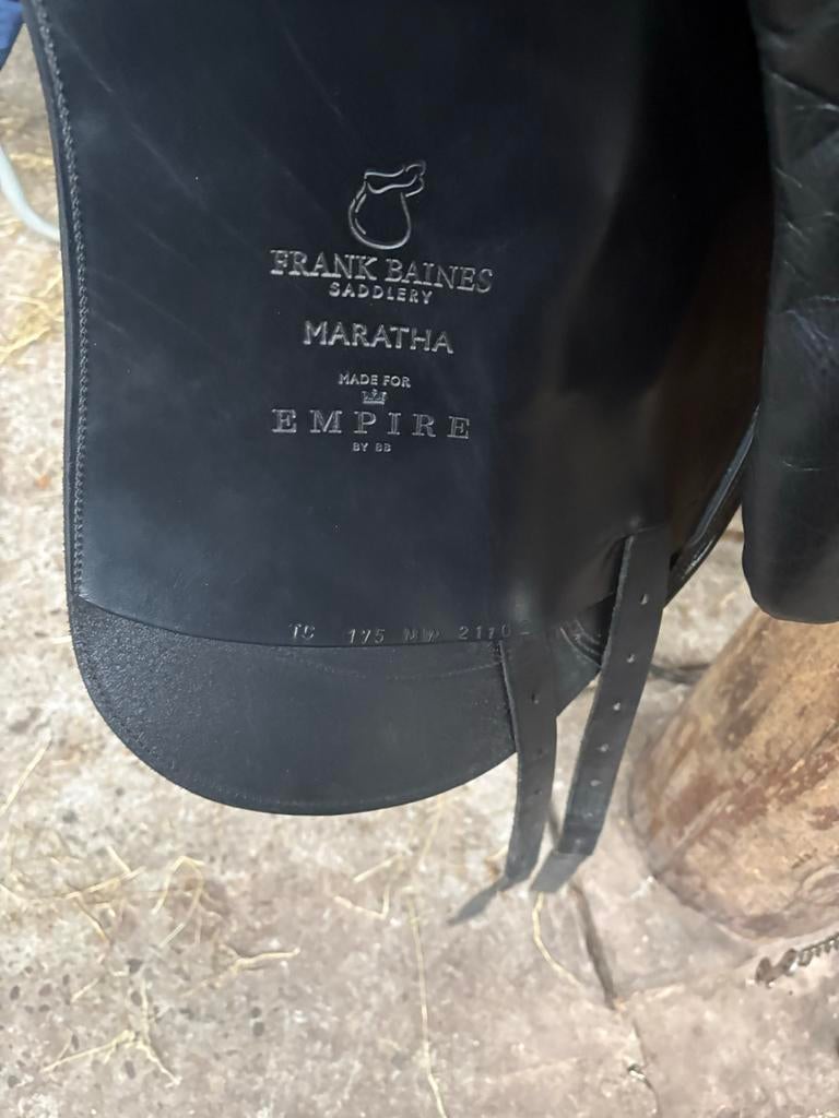 Empire dressuurzadel, Dieren en Toebehoren, Ophalen of Verzenden, Dressuur