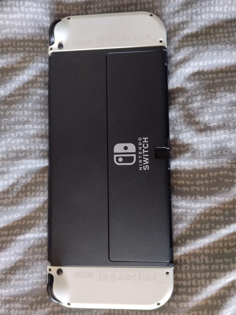 Nintendo switch OLED (wit), Spelcomputers en Games, Spelcomputers | Nintendo Switch, Switch OLED, Ophalen of Verzenden, Met 1 controller