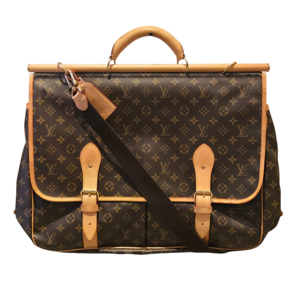 Louis Vuitton Sac Chasse Hunting Bag Mono 2017, Louis Vuitton, Gebruikt, Support@louisvuitton.com, 2 Rue du Pont Neuf
75001 Paris
France