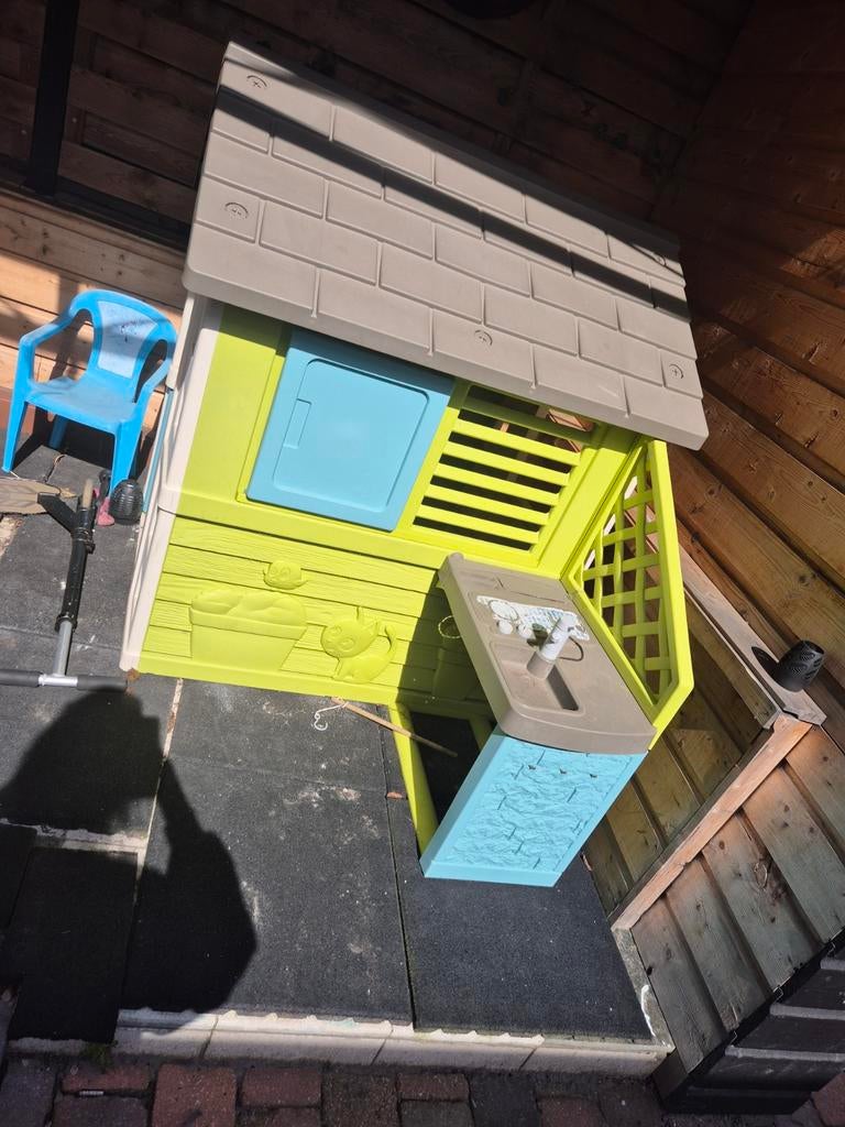 Smoby Speelhuisje met Keuken - Gebruikt, Kinderen en Baby's, Speelgoed | Buiten | Speelhuisjes, Ophalen, Gebruikt, Kunststof