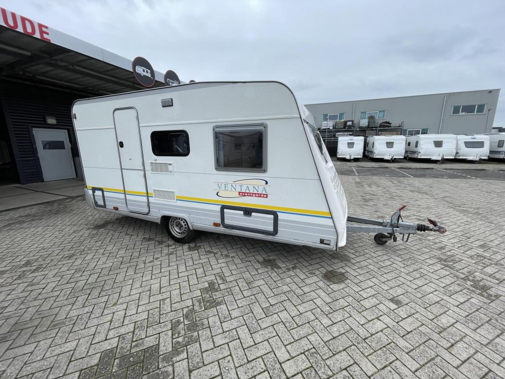Bürstner Ventana Avantgarde 420 Voortent, Dwarsbed, Caravans en Kamperen, Caravans, Ringverwarming, Standaardzit, Bedrijf, 750 - 1000 kg