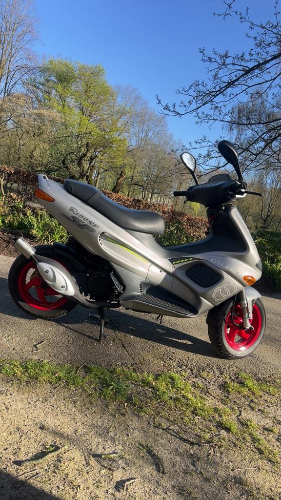 Gilera runner 50cc streerrace stage6 op brom, Ophalen, Zo goed als nieuw, Tweetakt, Overige modellen