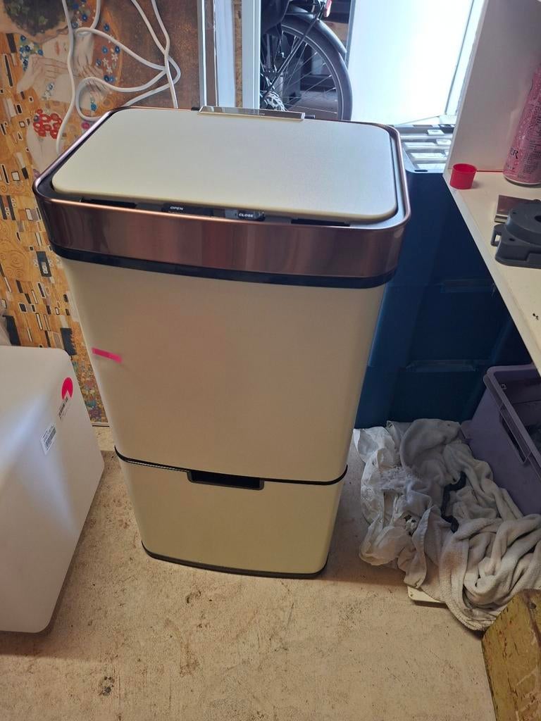 Klarstein elektrische prullenbak - Nieuwstaat, Ophalen, 50 tot 75 cm, Zo goed als nieuw, Rvs