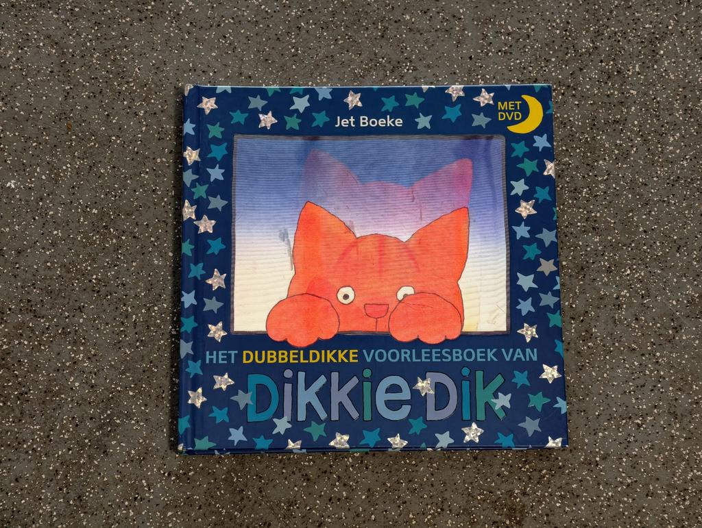 Boek van Dikkie Dik, Ophalen, Zo goed als nieuw, 2 tot 3 jaar