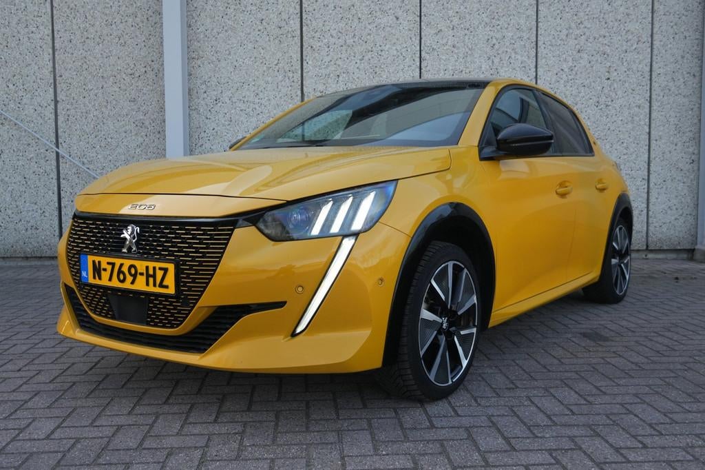Peugeot E-208 EV Allure 50 kWh GT PACK BTW/Camera/cruise/sto, 136 pk, Gebruikt, Overige kleuren, 136 min