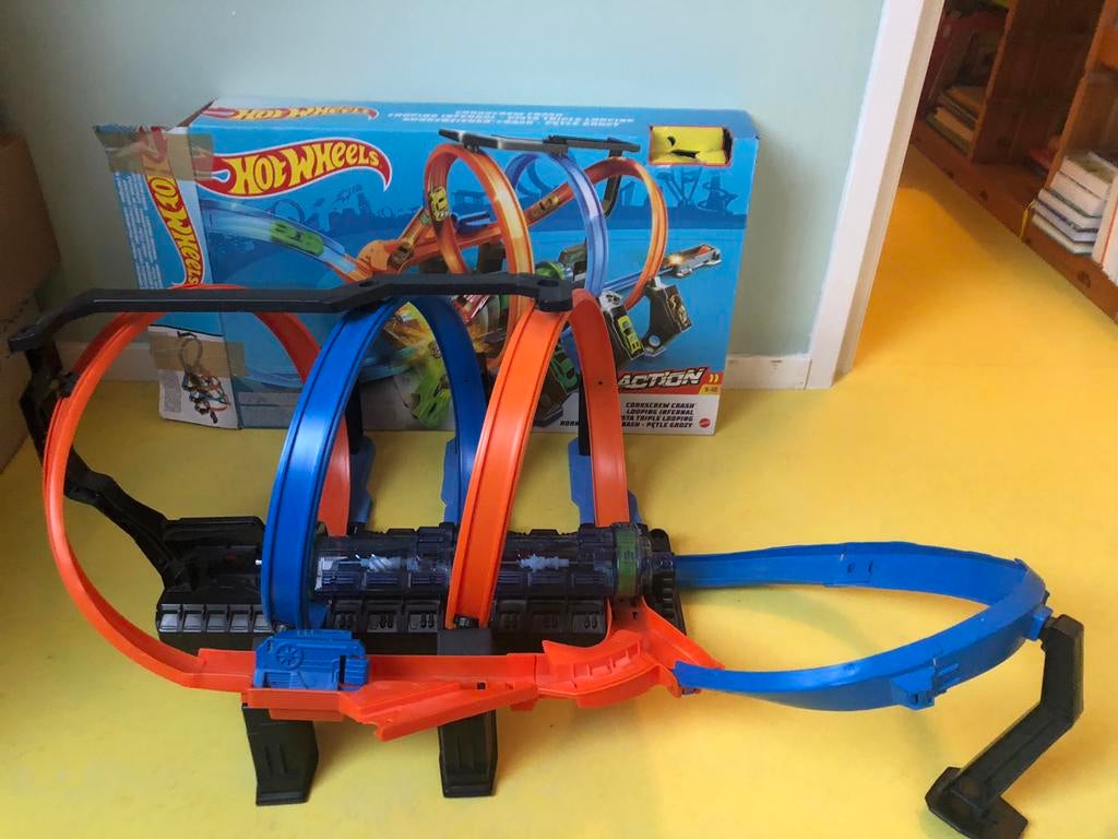Hotwheels: corkscrew crash en andere onderdelen, Kinderen en Baby's, Speelgoed | Racebanen, Ophalen of Verzenden, Gebruikt, Handmatig