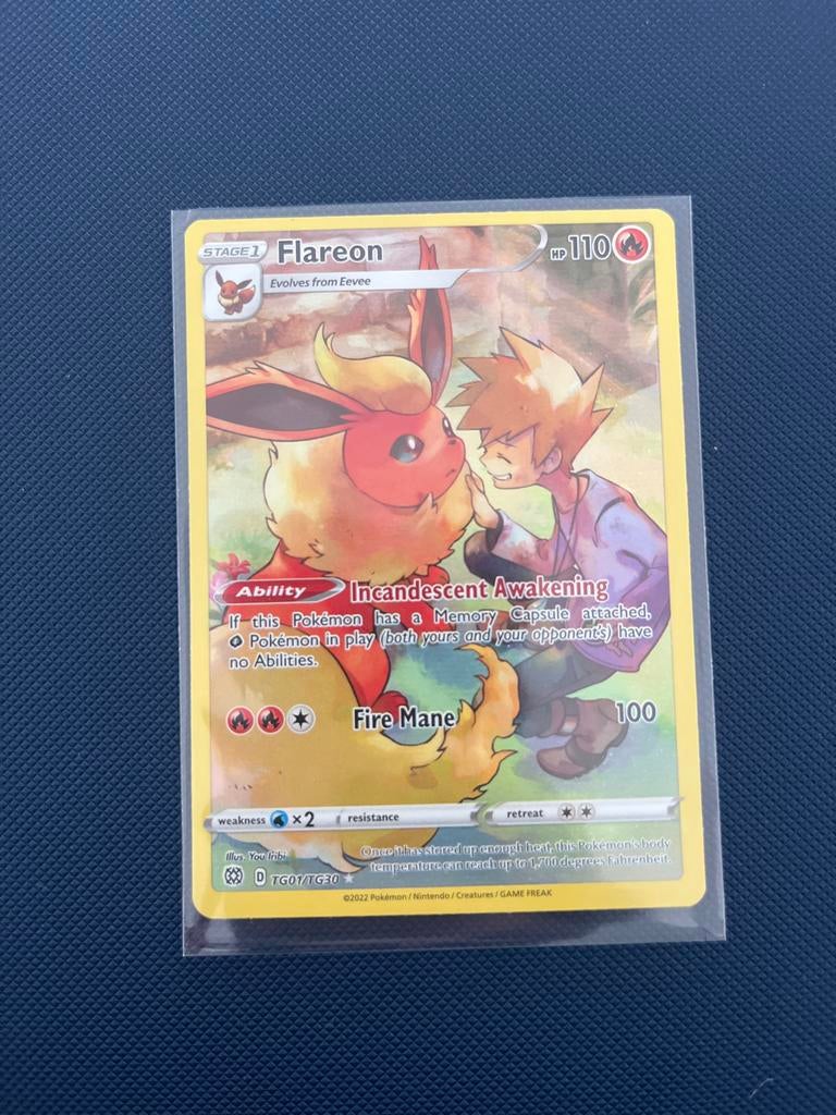 Flareon TG01 Brilliant Stars NM Pokémon Kaart, Hobby en Vrije tijd, Verzamelkaartspellen | Pokémon, Zo goed als nieuw, Losse kaart