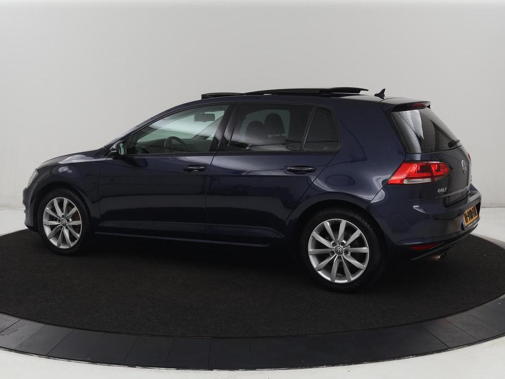 Volkswagen Golf 1.4 TSI ACT Connected Series | Panoramadak |, Auto's, Gebruikt, Euro 6, 4 cilinders, 150 pk