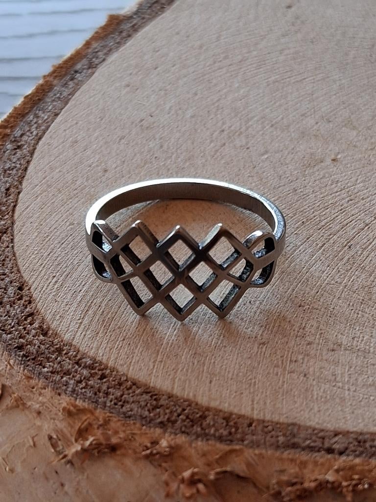 zilverkleurige ring Keltische knoop maat 13, IJzer of Staal, Nieuw, Ophalen of Verzenden, 17 tot 18