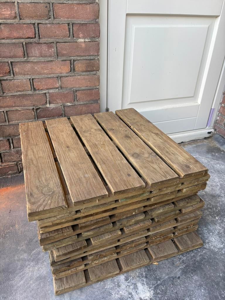 10 vlonder tegels 50x50 cm, Ophalen, Zo goed als nieuw, Hout