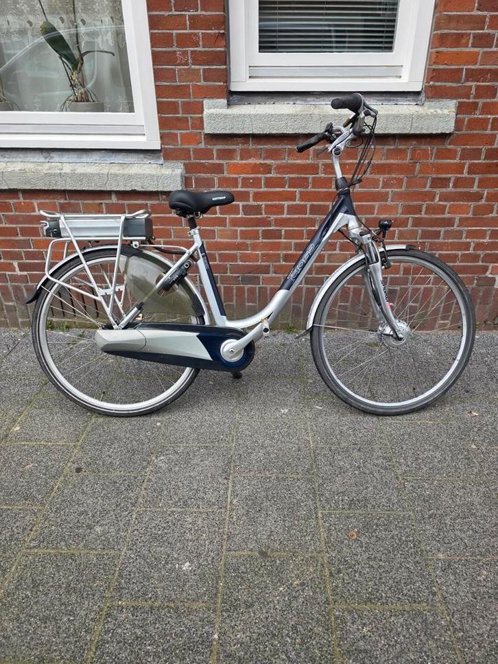 Cross e trendy elektrische damesfiets 28 inch with 8 gears, Fietsen en Brommers, Elektrische fietsen, Zo goed als nieuw, Overige merken