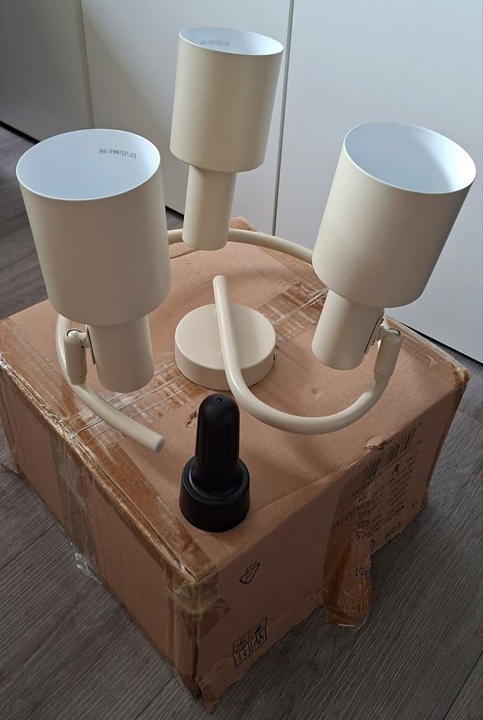 3 spots plafondlamp beige, Huis en Inrichting, Lampen | Plafondlampen, Ophalen of Verzenden