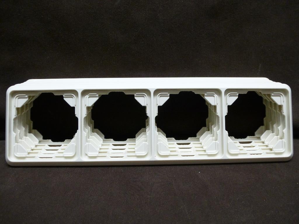 Jung schakelmateriaal | crème | in zeer goede staat, Ophalen of Verzenden, Zo goed als nieuw