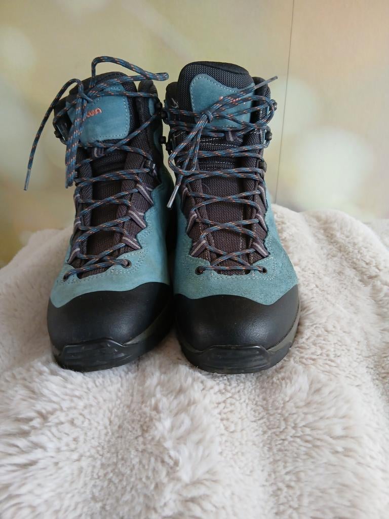 Lowa wandelschoenen dames maat 41 - Zo goed als nieuw, Ophalen of Verzenden, Zo goed als nieuw, Schoenen