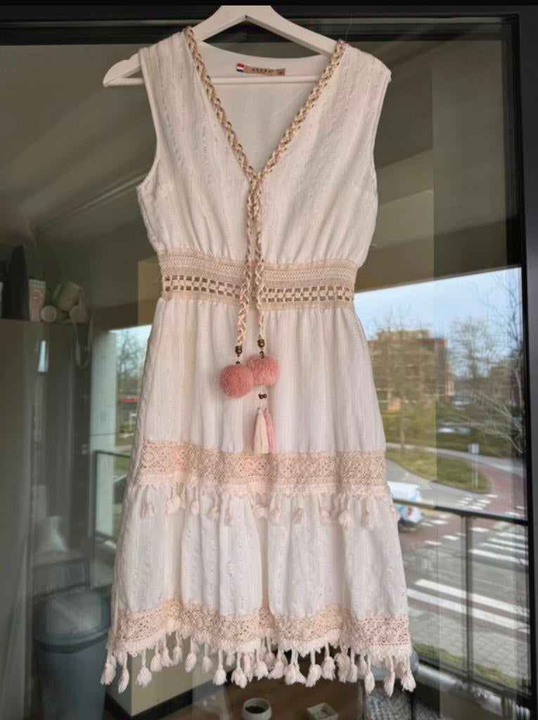 Azara Ibiza stijl bohemian jurk – crème met kant – maat M, Kleding | Dames, Jurken, Maat 38/40 (M), Verzenden, Beige, Zo goed als nieuw