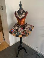 Carnavalsjurk Casino Thema - Uniek Handgemaakt Kostuum, Maat 38/40 (M), Carnaval, Ophalen of Verzenden, Zo goed als nieuw