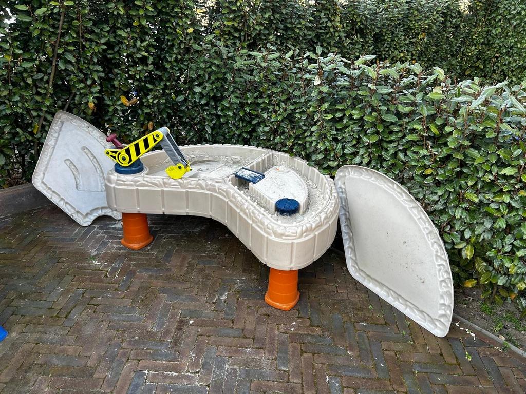 Little Tikes Bouwplaats Zandtafel / watertafel met parasol, Kinderen en Baby's, Speelgoed | Buiten | Zandbakken, Ophalen, Gebruikt