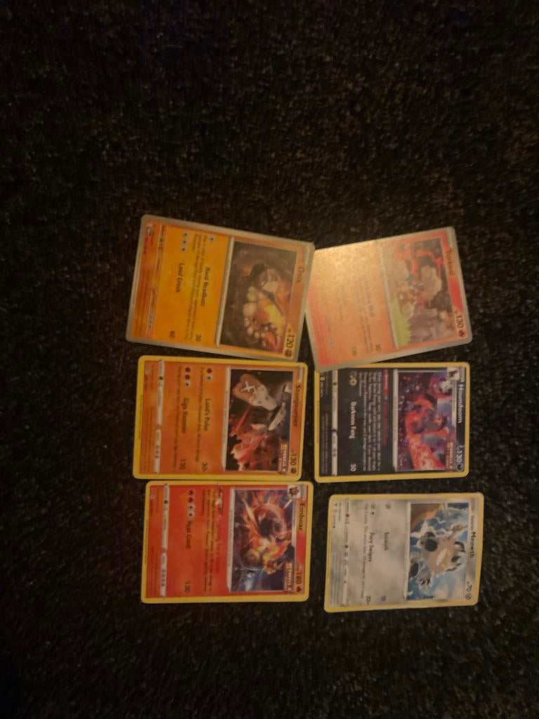 Pokémon Kaarten Bundel - Diverse Vuur & Vecht Pokémon, Ophalen of Verzenden, Gebruikt, Meerdere kaarten