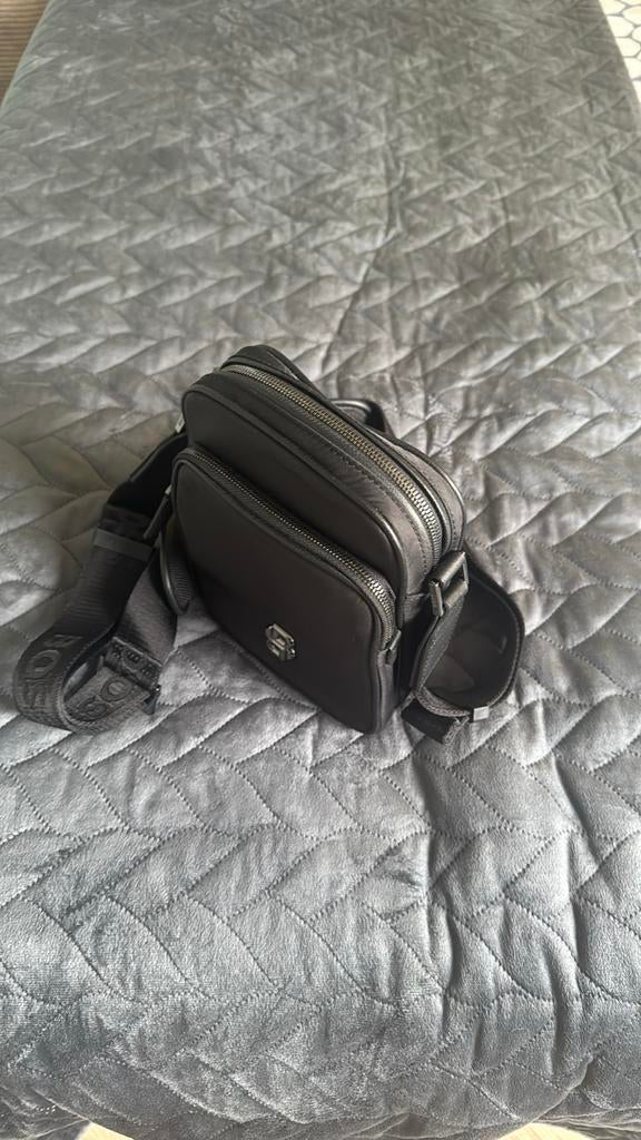 Boss Reportertas van keperstof met double B-monogram, Sieraden, Tassen en Uiterlijk, Tassen | Schoudertassen, Ophalen of Verzenden