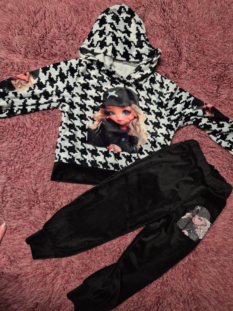 Leuke set: hoodie met broek voor meisjes, Ophalen of Verzenden, Gebruikt, Onbekend, Meisje