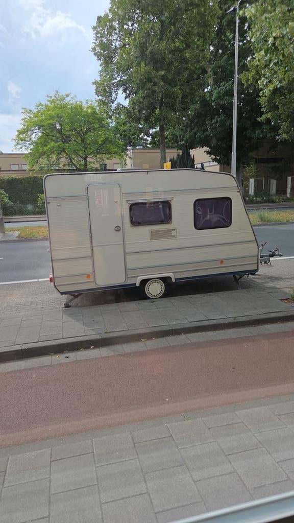 Caravelair caravan - Ideaal voor 4 personen, Omvormbare zithoek, Treinzit, Particulier, Openslaande ramen