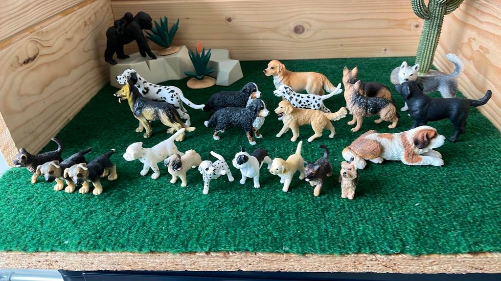 Schleich honden, Ophalen of Verzenden, Zo goed als nieuw, Hond of Kat, Beeldje of Figuurtje