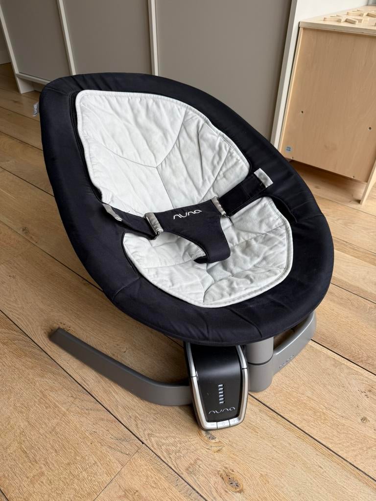 Nuna leaf met motor, Kinderen en Baby's, Ophalen, Zo goed als nieuw, Schommelstoel