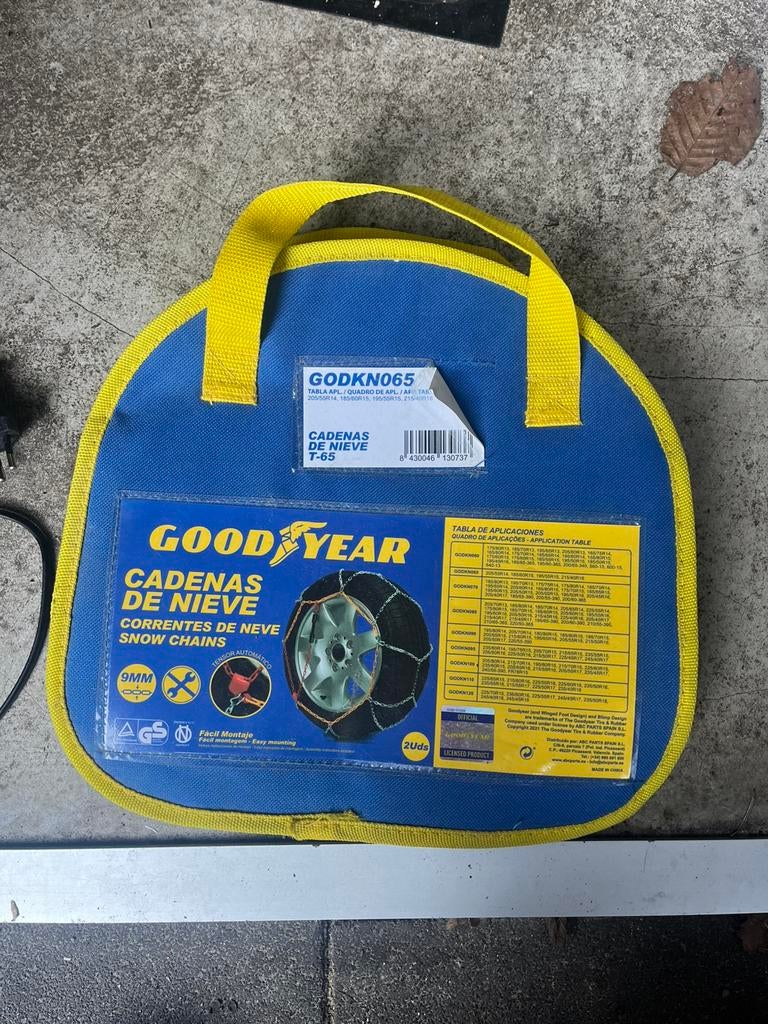 Good Year sneeuwkettingen nieuw, Auto diversen, Sneeuwkettingen, Ophalen, Zo goed als nieuw