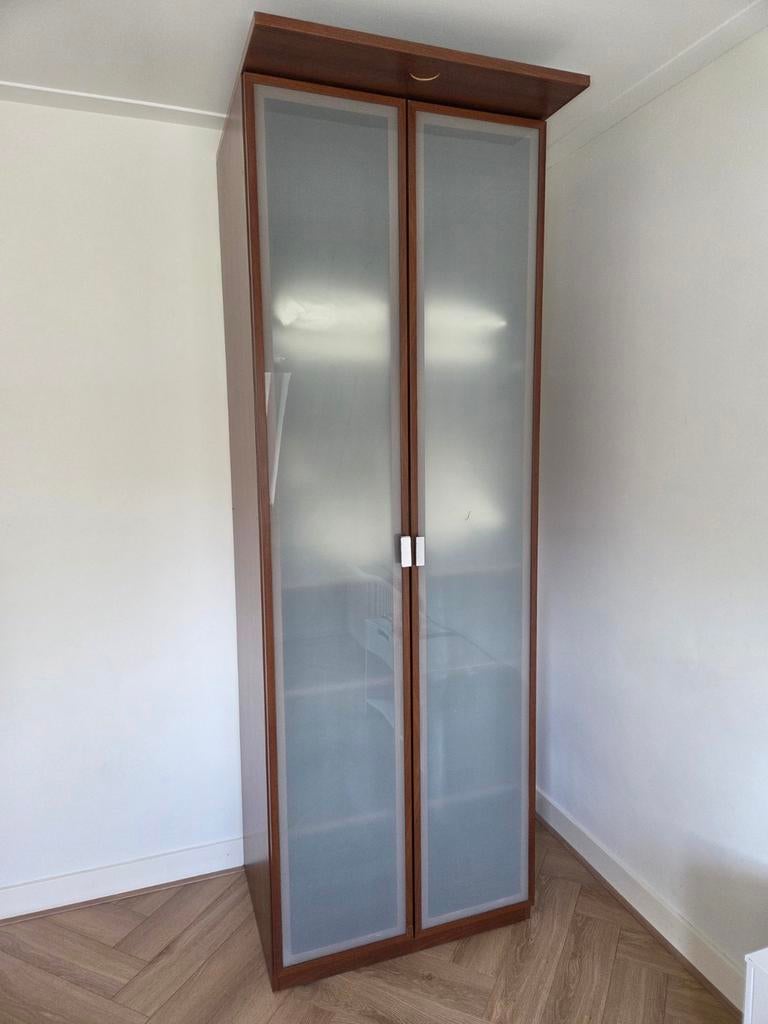 Twee 2-deurs IKEA kledingkasten in zeer nette staat, Huis en Inrichting, Kasten | Kledingkasten, Ophalen, 50 tot 100 cm, Zo goed als nieuw