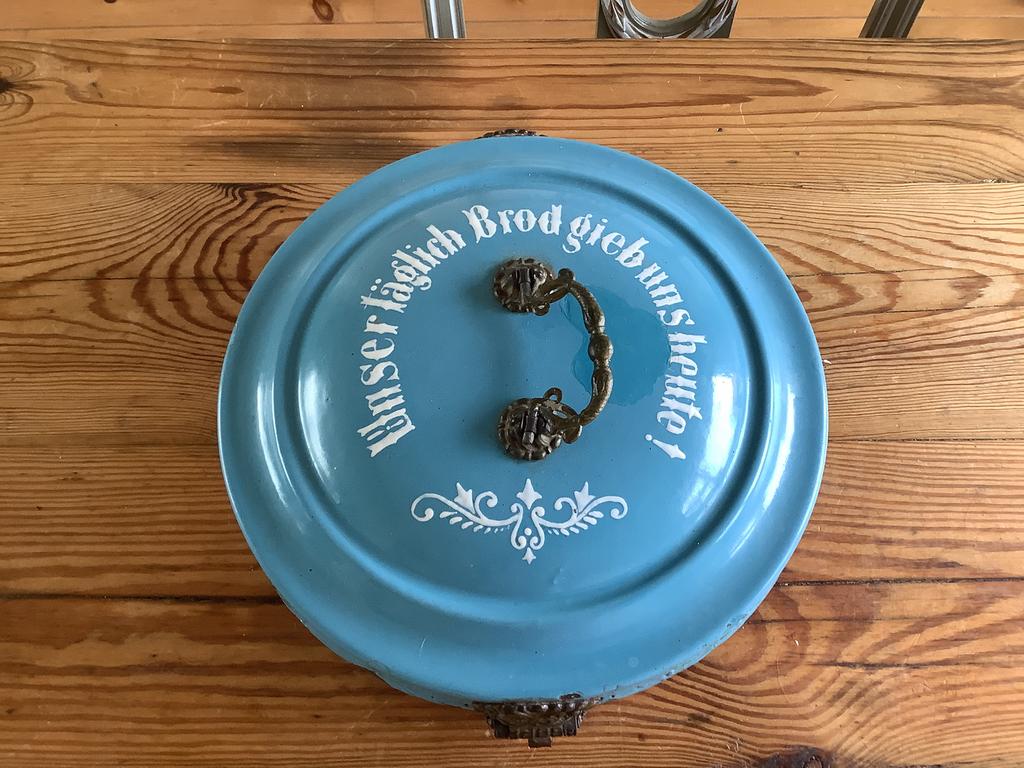 Mooie antieke broodtrommel met gebruik sporen, Antiek en Kunst, Ophalen of Verzenden