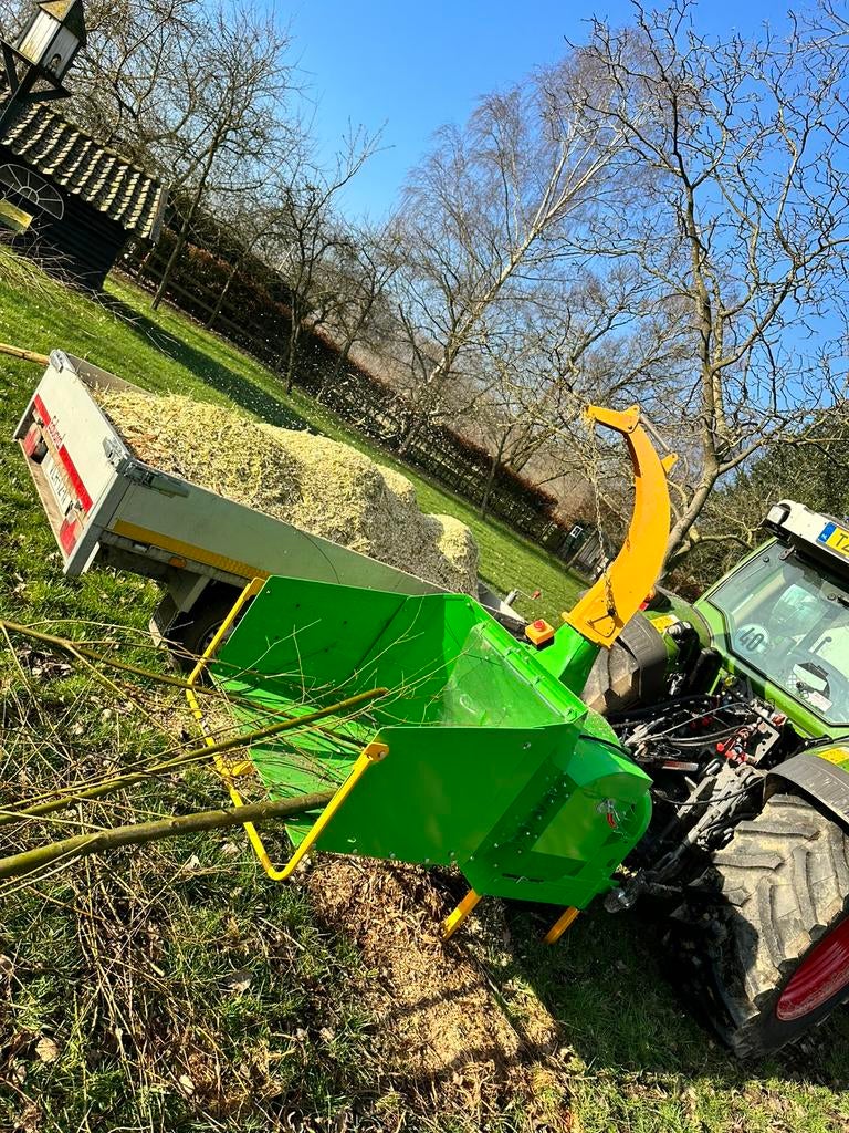 Houtsnippers chips snippers, Ophalen