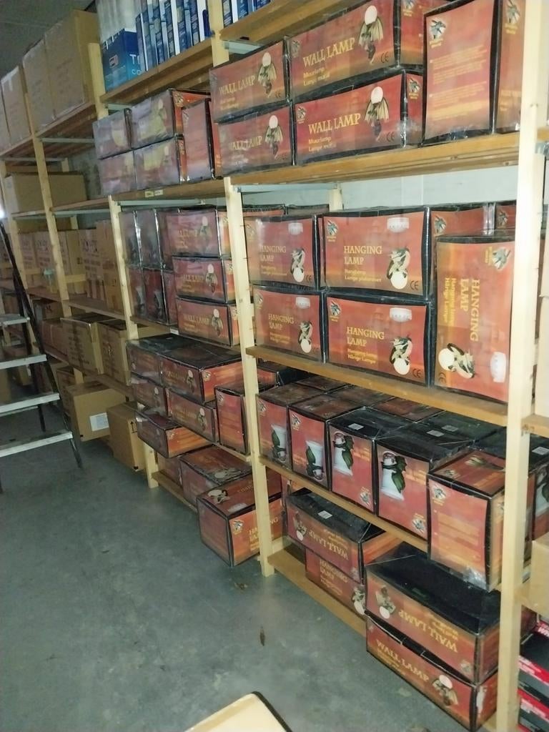 Partij hanglampen, wandlampen en LED-lampen (ca. 80 stuks), Huis en Inrichting, Lampen | Hanglampen, Nieuw, Minder dan 50 cm, Kunststof