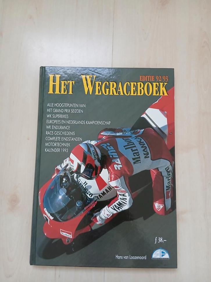 Het Wegraceboek Editie 92/93, Boeken, Motoren, Gelezen, Algemeen, Ophalen of Verzenden