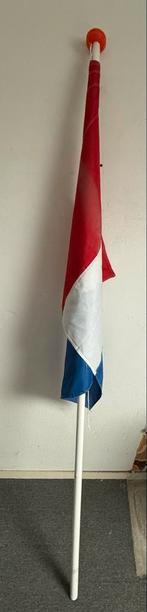 Nederlandse vlag met vlaggenstok, Diversen, Vlaggen en Wimpels, Ophalen, Zo goed als nieuw