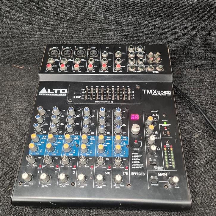 COMPACTE powered mixer met effecten 2x 350 watt, Muziek en Instrumenten, Mengpanelen, Gebruikt, Ophalen of Verzenden
