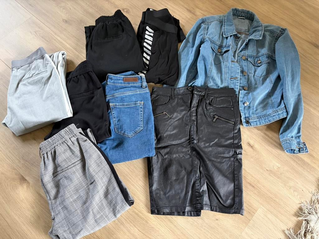 Kleding merk pakket maat XS zgan, Ophalen of Verzenden, Zo goed als nieuw, Maat 34 (XS) of kleiner
