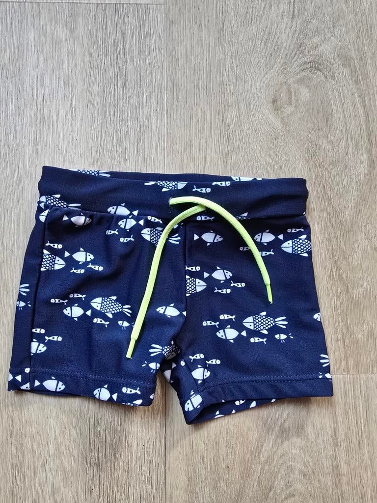 Zwembroek mt 62/68, Kinderen en Baby's, Babykleding | Baby-zwemkleding, Ophalen of Verzenden, Zo goed als nieuw, Maat 68, Zwembroek