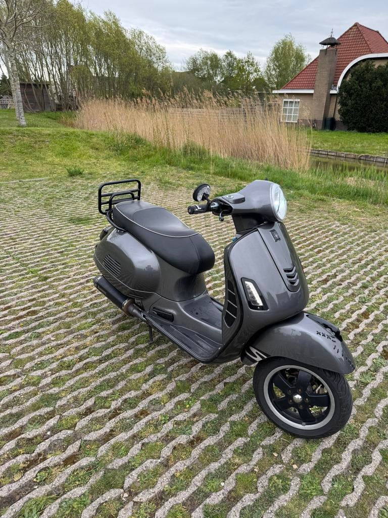 Vespa GTS 300cc A1 Kenteken, Ophalen of Verzenden, Zo goed als nieuw, Benzine, Overige modellen