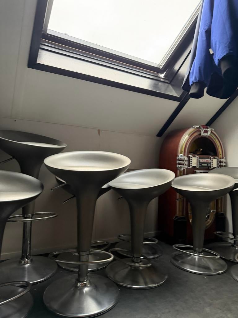 12 barkrukken - Modern design, verstelbaar, Huis en Inrichting, Barkrukken, Ophalen, Kunststof, In hoogte verstelbaar, 60 tot 90 cm