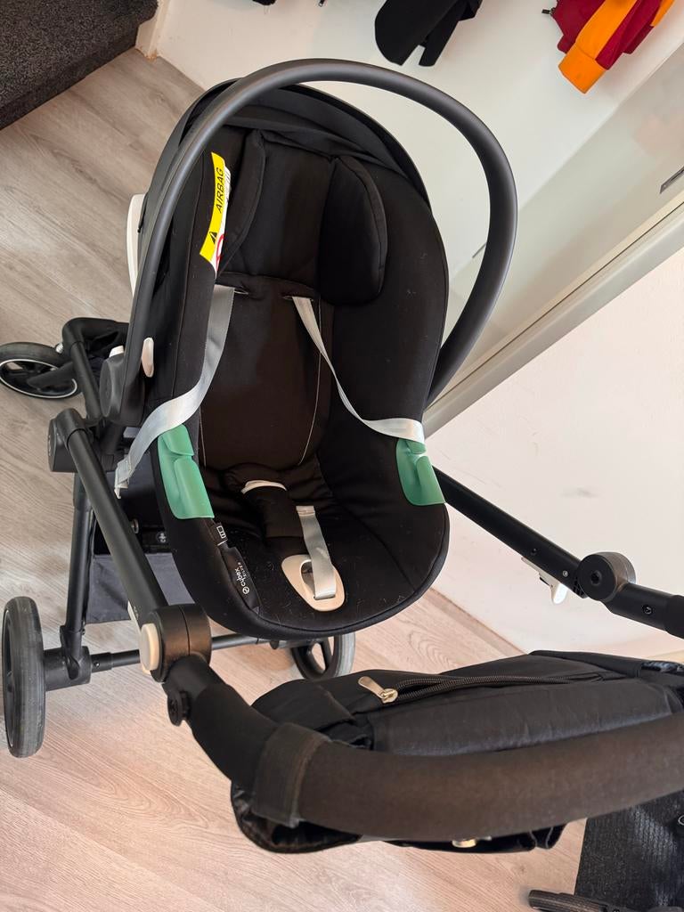Cybex Eos Basic Moon Black Kinderwagen met Autostoel, Kinderen en Baby's, Kinderwagens en Combinaties, Gebruikt, Combiwagen, Met autostoeltje
