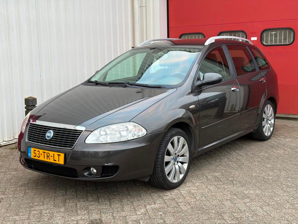 Fiat Croma 2.2-16V Corporate Premium Automaat NAP, Auto's, Fiat, Bedrijf, Te koop, Croma, ABS, Airbags, Airconditioning, Boordcomputer
