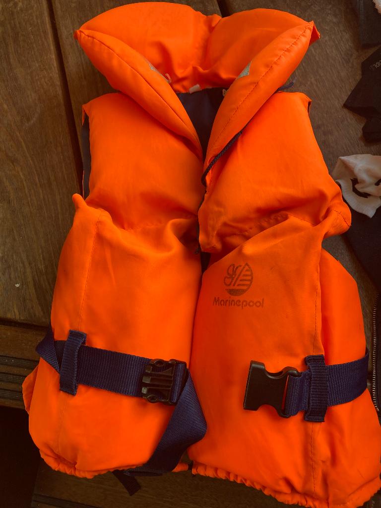 Zwemvest reddingsvest 30-40 kg, Watersport en Boten, Watersportkleding, Overige merken, Gebruikt, Kind, Ophalen of Verzenden