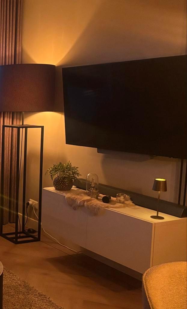 IKEA Besta tv-meubel, hoogglans wit, 120 cm breed, Huis en Inrichting, Kasten | Televisiemeubels, Zo goed als nieuw, Minder dan 100 cm