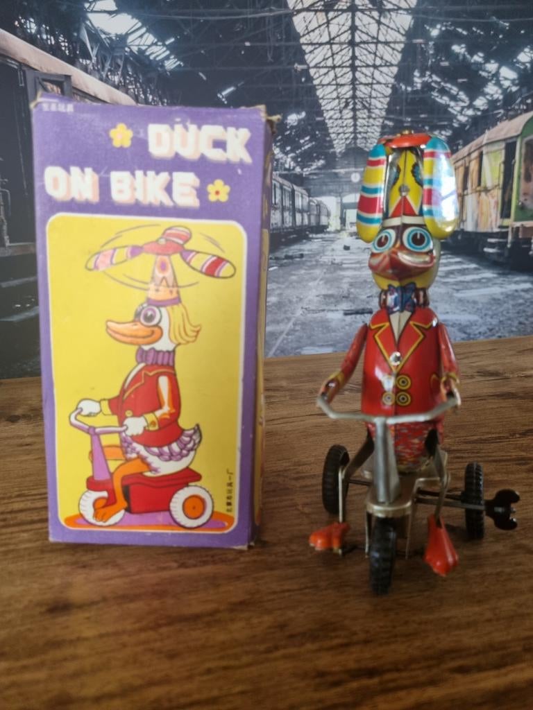 Vintage Blikken Duck on Bike opwindbaar, Antiek en Kunst, Antiek | Speelgoed, Ophalen of Verzenden