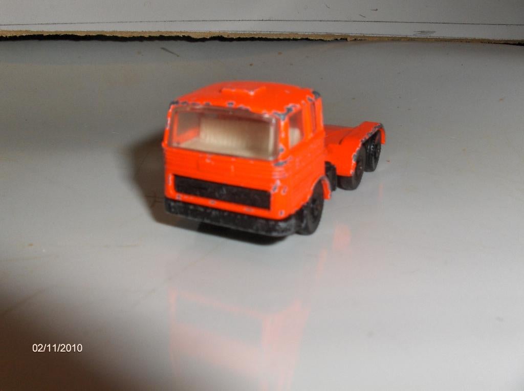 Mercedes truck, efsi, made in holland 3 inch, Ophalen of Verzenden, Gebruikt, Bus of Vrachtwagen