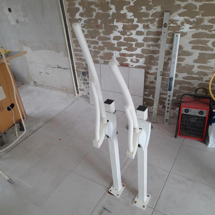 Steunen voor het toilet bezoek, Diversen, Verpleegmiddelen, Ophalen