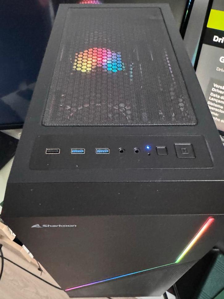 Sharkoon Gaming PC, Computers en Software, Desktop Pc's, Zo goed als nieuw, 4 Ghz of meer, SSD, 32 GB, Met videokaart, Gaming