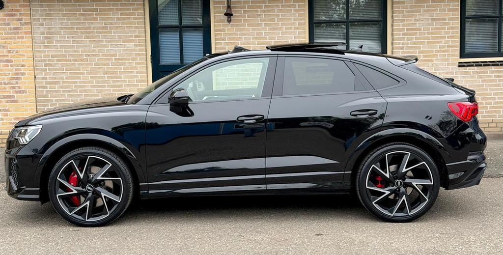 Audi Q3 Sportback RSQ3 2.5 TFSI | PANO| RS-SEATS| ACC | B&O, Auto's, Automaat, Gebruikt, 1675 kg, Adaptive Cruise Control