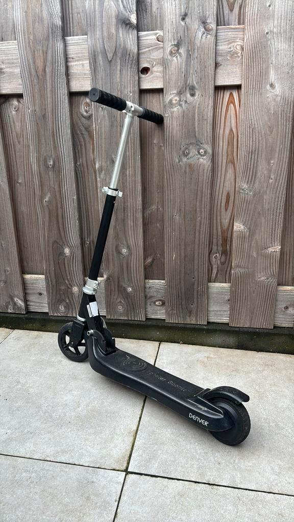 Elektrische step moet wel nagekeken worden, Fietsen en Brommers, Steps, Zo goed als nieuw, Elektrische step (E-scooter), Ophalen of Verzenden